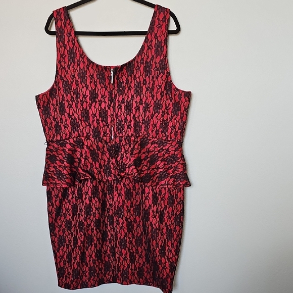 Torrid X Rebel Wilson Red Peplum with Black Lace Sleeveless Rockabilly Dress 20 - Picture 11 of 12